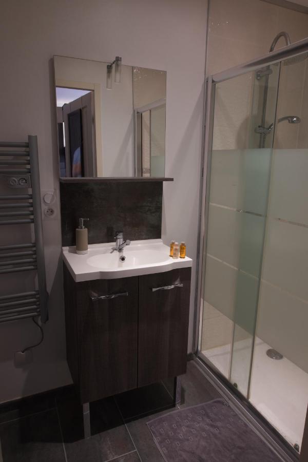 Duplex Charmant Idealement Situe Dole Luaran gambar