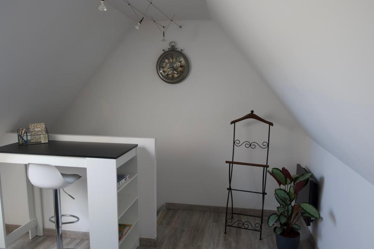Duplex Charmant Idealement Situe Dole Luaran gambar