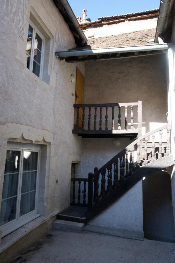 Duplex Charmant Idealement Situe Dole Luaran gambar